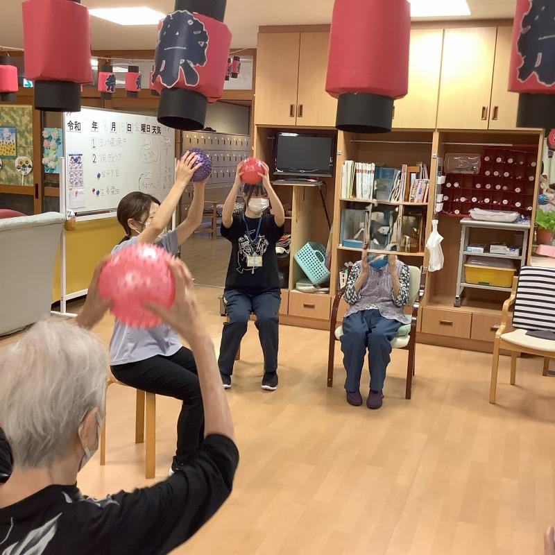介護体験の学生さんが、デイサービス和来に来たぁー!!