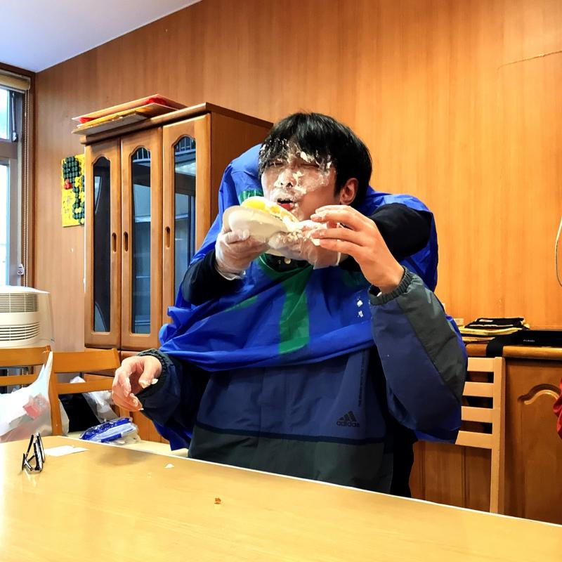 大盛り上がりの二人羽織